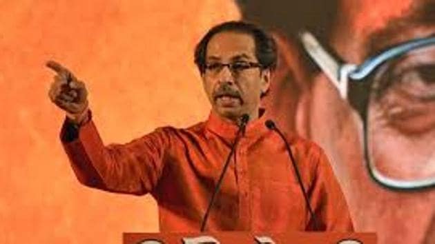 At the event, state finance minister Sudhir Mungantiwar presented a Rs647.34 crore cheque to Mumbai Mayor Vishwanath Mahadeshwar and Sena chief Uddhav Thackeray as a first compensation for the BMC’s loss of revenue from the octroi duty, scrapped under the new Goods and Services Tax (GST) regime.(File) At the event, state finance minister Sudhir Mungantiwar presented a Rs647.34 crore cheque to Mumbai Mayor Vishwanath Mahadeshwar and Sena chief Uddhav Thackeray as a first compensation for the BMC’s loss of revenue from the octroi duty, scrapped under the new Goods and Services Tax (GST) regime.(File)