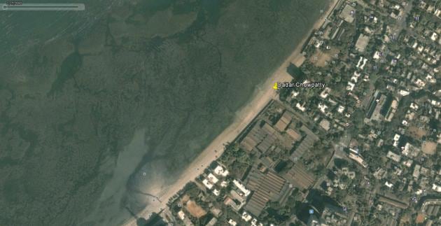 The declining coastline at Dadar Chowpatty The declining coastline at Dadar Chowpatty