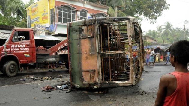 Tension prevailed across Basirhat subdivision in North 24 Parganas district on Wednesday due to a Faceboook post at Baduria and Basirhat area. (Samir Jana/HT PHOTO) Tension prevailed across Basirhat subdivision in North 24 Parganas district on Wednesday due to a Faceboook post at Baduria and Basirhat area. (Samir Jana/HT PHOTO)