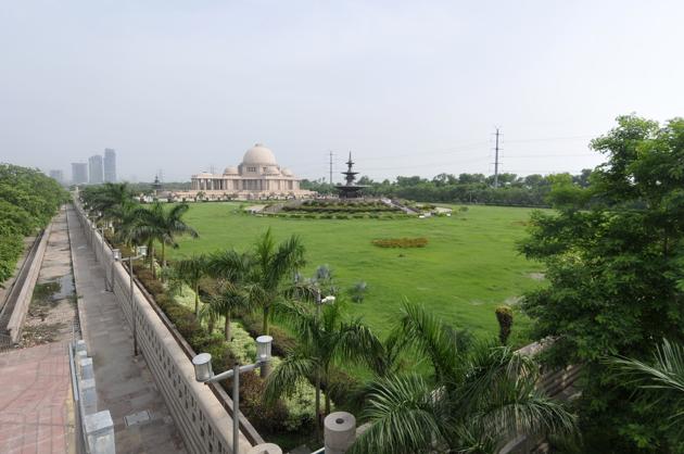 The Noida authority to probe into Dalit Prerna Sthal and Green Garden. (Sunil Ghosh/HT Photo) The Noida authority to probe into Dalit Prerna Sthal and Green Garden. (Sunil Ghosh/HT Photo)