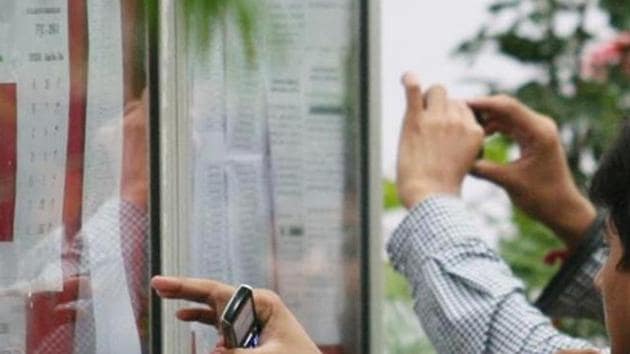 Data from the directorate of technical education (DTE) shows that after the first round, 65,789 students confirmed their allotment at admission reporting centres (ARCs).(HT File Photo)