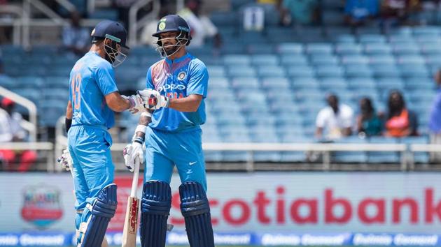 Both batsmen strung a fifty-run partnership in quick time as India eyed a big score. (AFP)