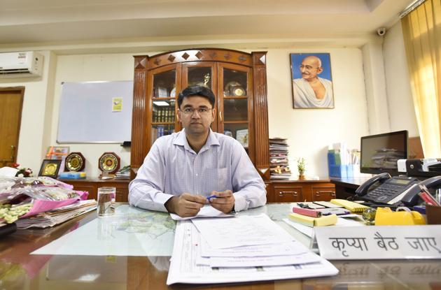 Vinay Pratap Singh joined as the new Deputy Commissioner of Gurgaon. (Sanjeev Verma/HT PHOTO) Vinay Pratap Singh joined as the new Deputy Commissioner of Gurgaon. (Sanjeev Verma/HT PHOTO)