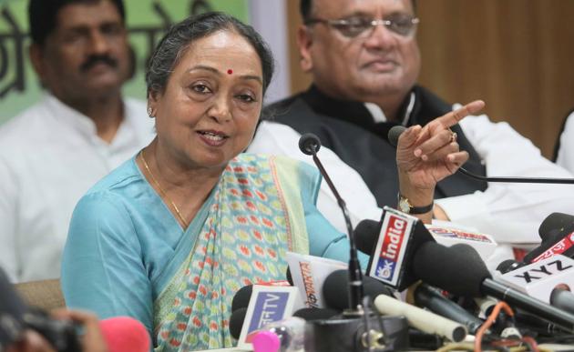 Opposition parties’ presidential nominee Meira Kumar interacts with media persons in Jaipur on July 11. (HT File Photo) Opposition parties’ presidential nominee Meira Kumar interacts with media persons in Jaipur on July 11. (HT File Photo)