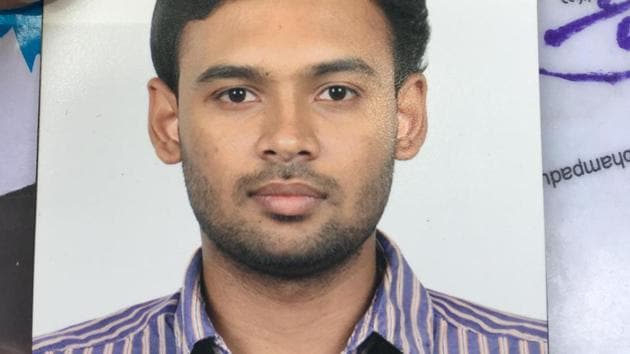 The 25-year-old engineering graduate from Krishna district in Andhra Pradesh was taken to Sassoon General Hospital for post-mortem and was then sent to Andhra Pradesh by afternoon.(HT PHOTO)