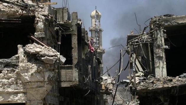 Destroyed buildings from clashes are seen in the Old City of Mosul, Iraq on July 10. (Reuters Photo) Destroyed buildings from clashes are seen in the Old City of Mosul, Iraq on July 10. (Reuters Photo)