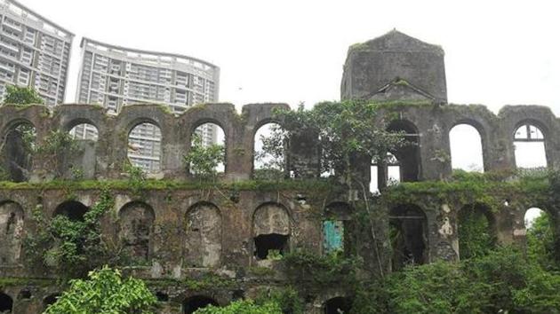 Mumbai had 56 textile mills that occupied a staggering 600 acres of land and employed more than 2.5 lakh workers.