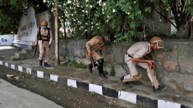 The clashes, sparked by the July 8, 2016 killing by security forces of separatist militant Burhan Wani, have grown to spread to college campuses and schools.They are drawing a new generation into a decades-old struggle for ‘azaadi’, or independence for India’s only Muslim-majority region, which is also claimed by neighbouring Pakistan. (Cathal McNaughton / REUTERS)
