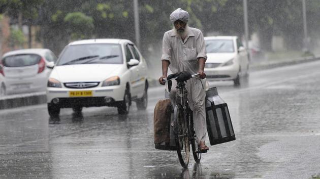 Rain lashed Chandigarh on Wednesday morning, bringing relief from the sweltering heat.(Keshav Singh/HT)