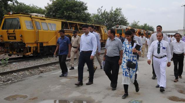 Deputy commissioner Vinay Pratap Singh (second from left) at the Gurgaon railway station with other officials. (Parveen Kumar/HT Photo) Deputy commissioner Vinay Pratap Singh (second from left) at the Gurgaon railway station with other officials. (Parveen Kumar/HT Photo)