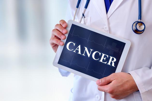 If you have low-risk cancer, you don’t need treatment immediately, say reseachers.(Shutterstock)
