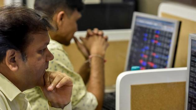 The index took 33 sessions to rise 1,000 points to breach the 32,000-mark. (Kunal Patil/HT Photo) 