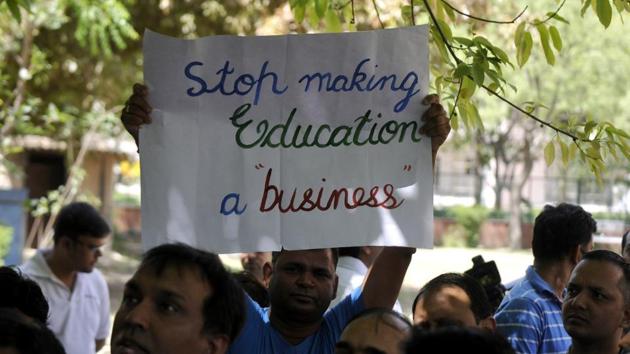 Under Section 12 (1) G of the Right to Education Act, 2009, all private schools must offer 25% of their seats to underprivileged children free of cost. (HT File Photo) Under Section 12 (1) G of the Right to Education Act, 2009, all private schools must offer 25% of their seats to underprivileged children free of cost. (HT File Photo)