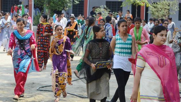 The results of the Karnataka supplementary exams for Secondary School Leaving Certificate (Class 10) announced in Bengaluru on Thursday saw a pass percentage of 50.81%. (Jagtinder Singh Grewal / HT file)