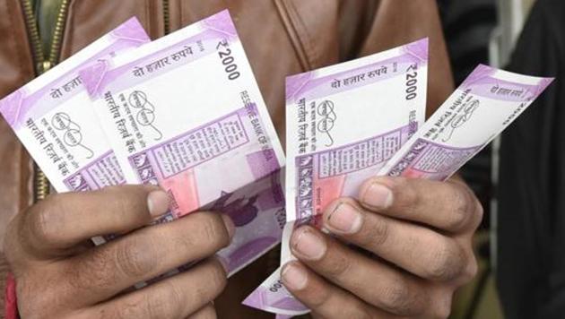Tax profiles of another 5.56 lakh people are inconsistent with the money deposited by them post demonetisation.(Arvind Yadav/HT File Photo) Tax profiles of another 5.56 lakh people are inconsistent with the money deposited by them post demonetisation.(Arvind Yadav/HT File Photo)