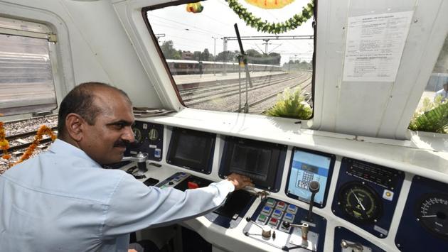 The new rake built at Integral Coach Factory (ICF) in Chennai have a life of 25 years . (Arvind Yadav/HT PHOTO)