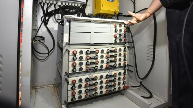 The train has a total of 16 solar panels of 300 watts in each coach. The energy generated by these panels will be stored in batteries and will be used during the night. (Arvind Yadav/HT PHOTO)