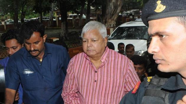 RJD president Lalu Prasad proceeding to appear before a special CBI court in Ranchi (HT Photo/Parwaz Khan) RJD president Lalu Prasad proceeding to appear before a special CBI court in Ranchi (HT Photo/Parwaz Khan)