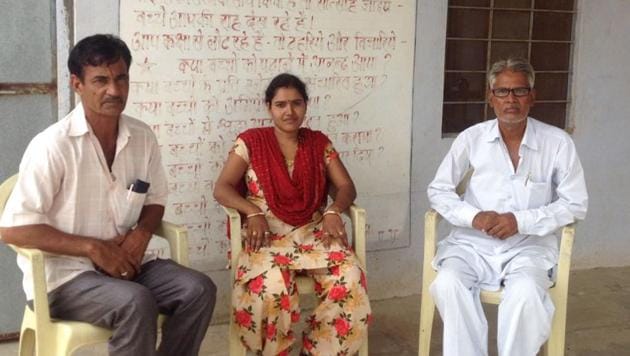 (From left) Sanwarmal, Krishna Verma and Prabhudayal Sharma- teachers of Upper Primary Sanskrit School in Pratappura.(Manoj Ahuja/HT Photo) (From left) Sanwarmal, Krishna Verma and Prabhudayal Sharma- teachers of Upper Primary Sanskrit School in Pratappura.(Manoj Ahuja/HT Photo)