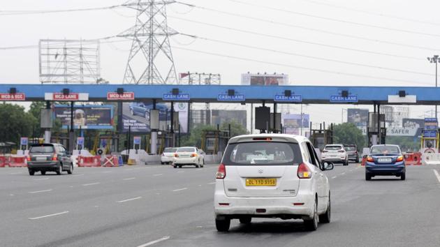 As per the proposal, two lanes will be allotted to the MCD for tax collection (Sunil Ghosh/HT Photo) As per the proposal, two lanes will be allotted to the MCD for tax collection (Sunil Ghosh/HT Photo)