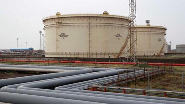 Storage tanks of an oil refinery of Essar Oil, which runs India's second biggest private sector refinery, are pictured in Vadinar in the state of Gujarat. (REUTERS) Storage tanks of an oil refinery of Essar Oil, which runs India's second biggest private sector refinery, are pictured in Vadinar in the state of Gujarat. (REUTERS)