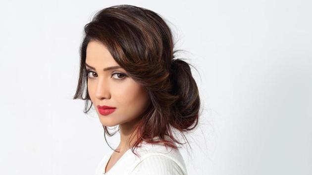 Adaa Khan resorts to power yoga to stay fit and consumes healthy homemade food. (HT PHOTO)