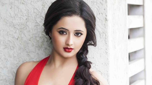 Rashami Desai follows a strict vegetarian diet and turns to yoga and meditation for her exercise. (HT PHOTO)