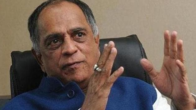 Censor Board chief Pahlaj Nihalani has criticised the IIFA awards, which he says have become an “international farce”