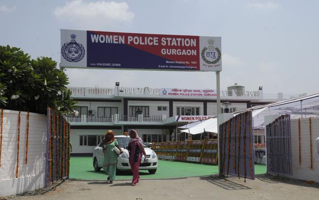 The victim registered an FIR at the women’s police station. (Parveen Kumar/HT FILE PHOTO) The victim registered an FIR at the women’s police station. (Parveen Kumar/HT FILE PHOTO)