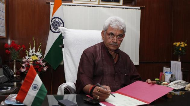 Manoj Sinha on the first day after taking charge as minister of state for Railways at Rail Bhawan in New Delhi.(Arvind Yadav/ Hindustan Times)