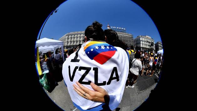 Photos: Over 7.1 Million Venezuelans Cast Symbolic Vote To Rewrite ...