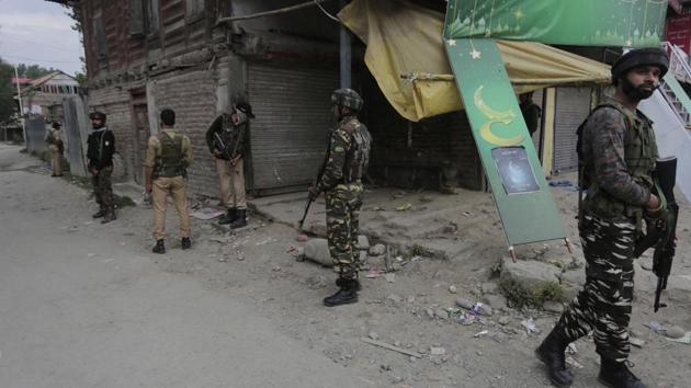 Militants attacked an army convoy in Anantnag district of Kashmir. (HT File Photo)