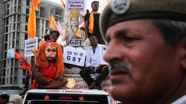 Only once, in 1986 tax was imposed on the marble deities but was revoked after a protest. This time too, thousands of moortikar’s staged a protest rally and submitted a memorandum to CM Vasundhara Raje in Jaipur. These statues are exported as far as USA, Australia, Europe and to most Asian countries.