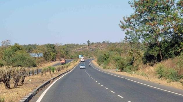 The decision to intensify the protests comes even as the state government had announced ‘competitive land prices’ for acquiring land in a direct settlement with the farmers. (HT FILE) The decision to intensify the protests comes even as the state government had announced ‘competitive land prices’ for acquiring land in a direct settlement with the farmers. (HT FILE)