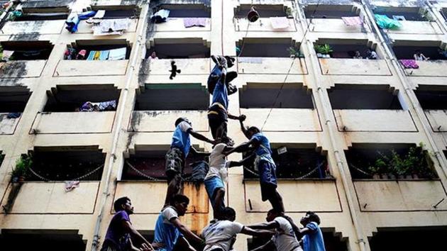 The Apex Court has ordered that no person below 18 years of age can take part in dahi handis. It also capped the height of such pyramids at 20 feet. The Apex Court has ordered that no person below 18 years of age can take part in dahi handis. It also capped the height of such pyramids at 20 feet.