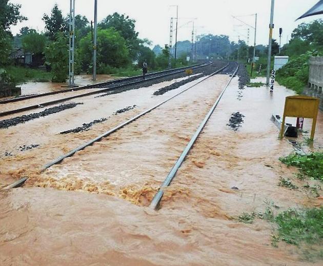 Photos: Heavy Rain Triggers Floods In Odisha, Hundreds Evacuated ...