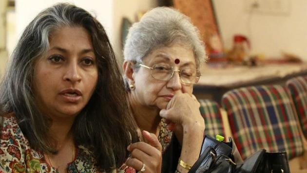 Shabnam Poonawala (left) sharing their concerns at the senior citizen meet organised at Athashri Apartment in Mundhwa on Sunday.(HT PHOTO) Shabnam Poonawala (left) sharing their concerns at the senior citizen meet organised at Athashri Apartment in Mundhwa on Sunday.(HT PHOTO)
