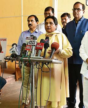 The Samajwadi Party and Congress have also rallied behind Mayawati. (Sushil Kumar/HT PHOTO) The Samajwadi Party and Congress have also rallied behind Mayawati. (Sushil Kumar/HT PHOTO)