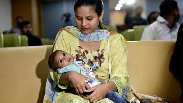 Kanwal Siddiq arrived at Jaypee Hospital in Noida’s Sector 132 on June 12 after doctors in Pakistan told him that Rohaan has a hole in his heart. (Virendra Singh Gosain/HT Photo) Kanwal Siddiq arrived at Jaypee Hospital in Noida’s Sector 132 on June 12 after doctors in Pakistan told him that Rohaan has a hole in his heart. (Virendra Singh Gosain/HT Photo)