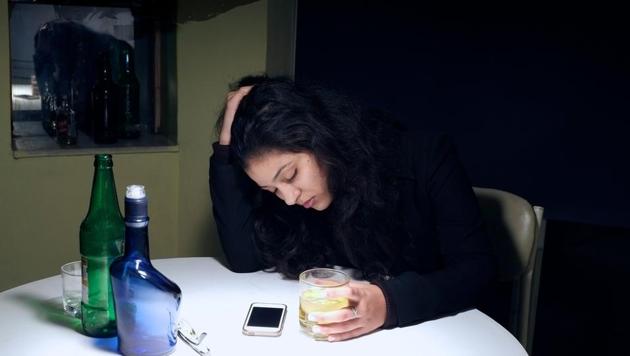 Binge drinking may shrink the brain regions linked to memory, attention ...