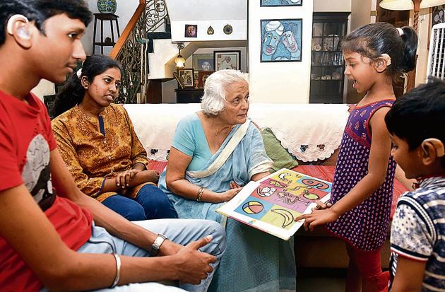Alka Hudlikar (C) with children during speech therapy session at her residence at Prabhat Road in Pune. (Pratham Gokhale/HT PHOTO) Alka Hudlikar (C) with children during speech therapy session at her residence at Prabhat Road in Pune. (Pratham Gokhale/HT PHOTO)