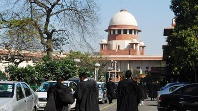 Maharashtra Students and parents have challenged the decision by the Aurangabad Bench of the Bombay High Court to relax domicile rules for admission to medical and dental colleges. (Pradeep Gaur/Mint) Maharashtra Students and parents have challenged the decision by the Aurangabad Bench of the Bombay High Court to relax domicile rules for admission to medical and dental colleges. (Pradeep Gaur/Mint)