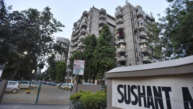 Bidisha Bezbaruah, who also featured in a Bihu dance in the movie Jagga Jasoos, was found dead in her flat in Sushant Aparments, Sector 43 in Gurgaon on Monday night.(Sanjeev Verma/HT Photo)