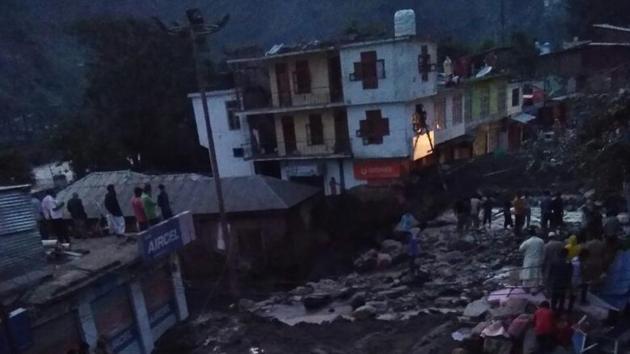 The cloudburst hit Thathri town after midnight triggering a flash flood in the area. (HT Photo) The cloudburst hit Thathri town after midnight triggering a flash flood in the area. (HT Photo)
