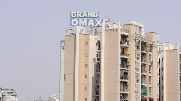 On June 21, the authority directed Omaxe to hand over maintenance to the elected AOA, but Omaxe still hasn’t handed over the maintenance. (Sunil Ghosh/HT Photo) On June 21, the authority directed Omaxe to hand over maintenance to the elected AOA, but Omaxe still hasn’t handed over the maintenance. (Sunil Ghosh/HT Photo)