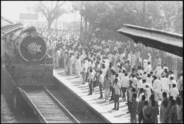 Delhi’s Shahdara Railway Station photographed on 06 October, 1971.(Chawla/HT Photo)