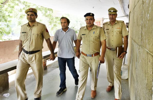Nisheeth Jha, the husband of the deceased actress Vidisha was produced in the court. (Sanjeev Verma/HT PHOTO) Nisheeth Jha, the husband of the deceased actress Vidisha was produced in the court. (Sanjeev Verma/HT PHOTO)