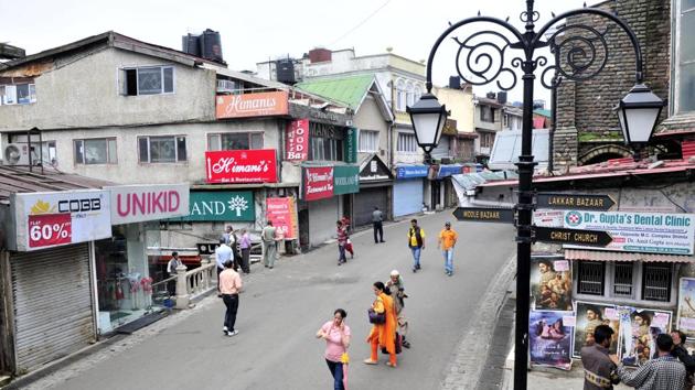 Closed shops at Mall road in Shimla on Thursday during a bandh called by the BJP to protest the government’s handling of teh rape and murder of teenage girl in Kotkhai. (HT PHOTO) Closed shops at Mall road in Shimla on Thursday during a bandh called by the BJP to protest the government’s handling of teh rape and murder of teenage girl in Kotkhai. (HT PHOTO)