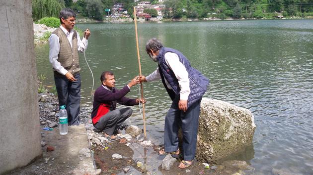 The clogged Naini Lake’s condition has improved due to incessant rain in the last few days. (HT Photo.) The clogged Naini Lake’s condition has improved due to incessant rain in the last few days. (HT Photo.)