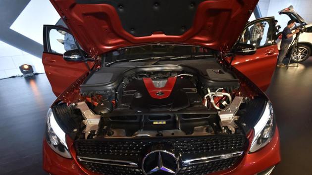 It is powered by a 3-litre V6 bi-turbo engine which makes an impressive 362 bhp and is mated with the improved automatic gearbox. (Vipin Kumar/HT PHOTO) It is powered by a 3-litre V6 bi-turbo engine which makes an impressive 362 bhp and is mated with the improved automatic gearbox. (Vipin Kumar/HT PHOTO)